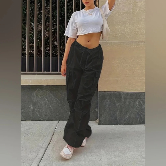 Black Y2K  baggy parachute pants - Picture 1 of 4